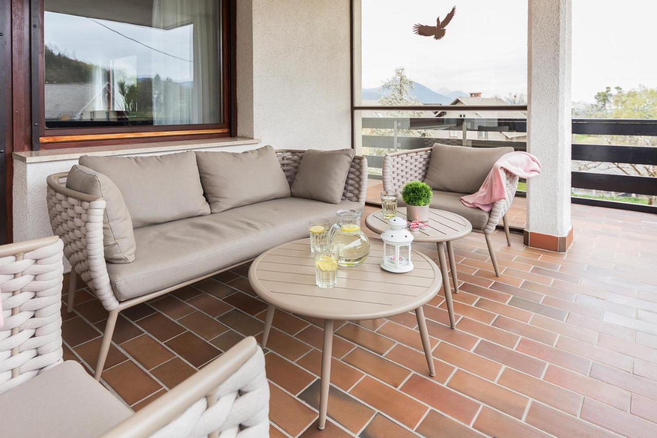 Apartment Valy - Free Bikes, Relaxing Terrace & Near Bled Dış mekan fotoğraf